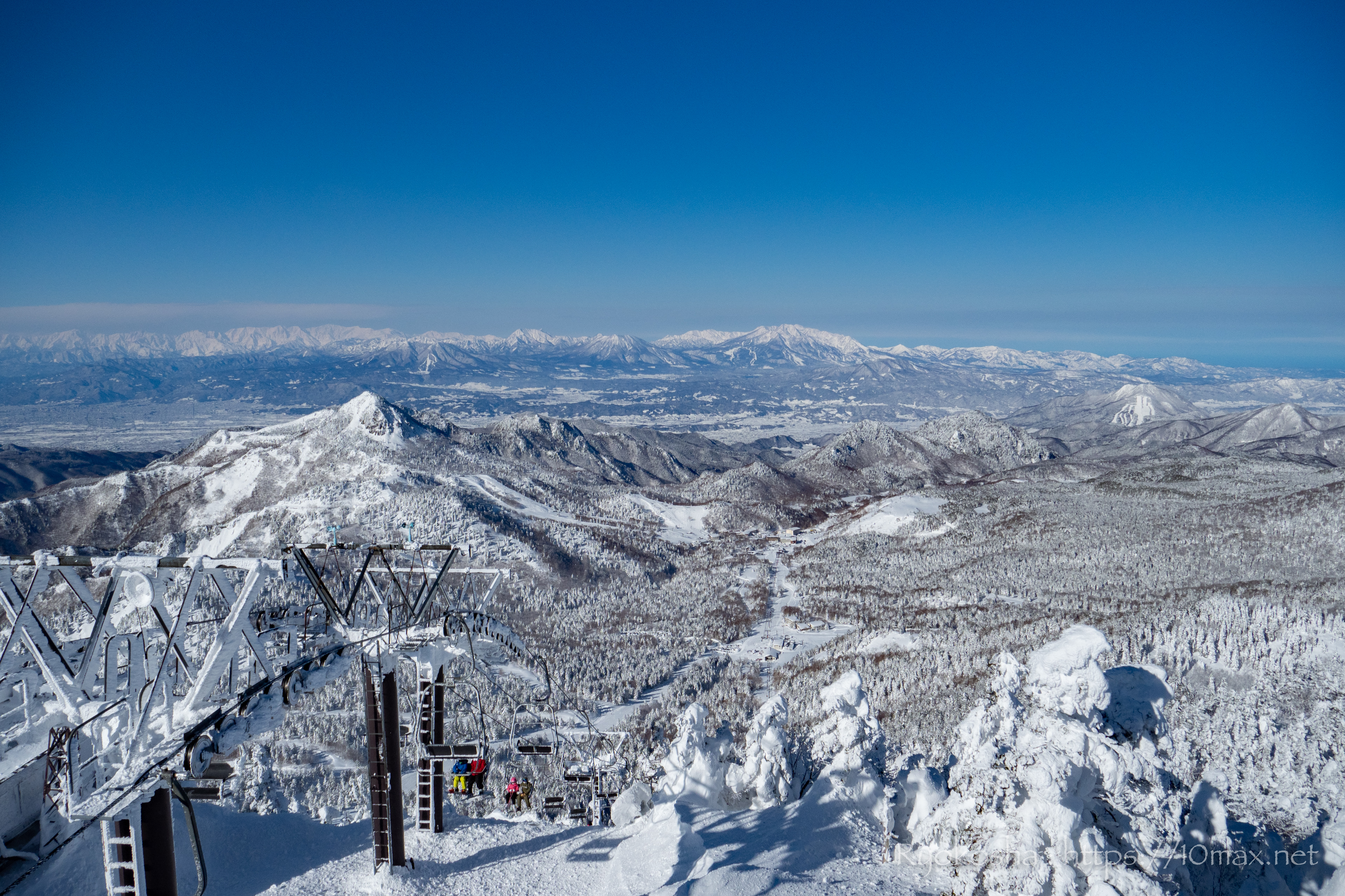 横手山スキー場　頂上　満点ビューテラス　絶景